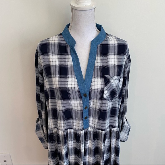Velzera Plaid Tunic Top Navy White Size 3X New With Tags - Picture 2 of 7